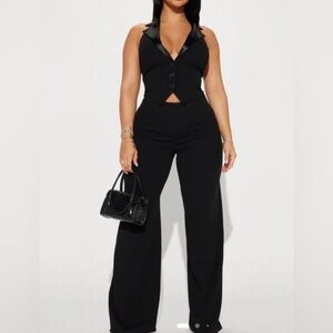 Fashion Nova Black Wide Leg Jumpsuit with Halter Neckline